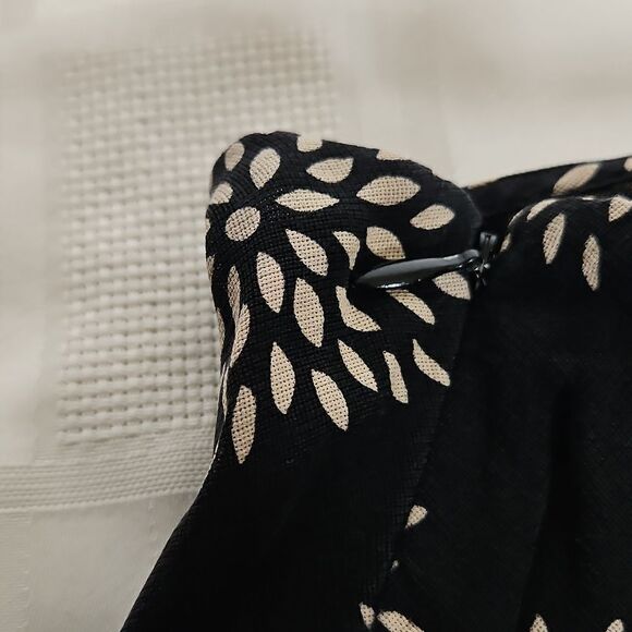 H&M Bundle 2-Piece Top & Floral Print Midi Skirt XS Black & Beige - Picture 12 of 16